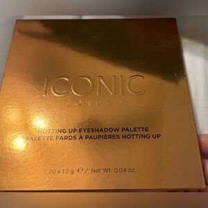 ICONIC London Hotting Up Eyeshadow Palette - Gold